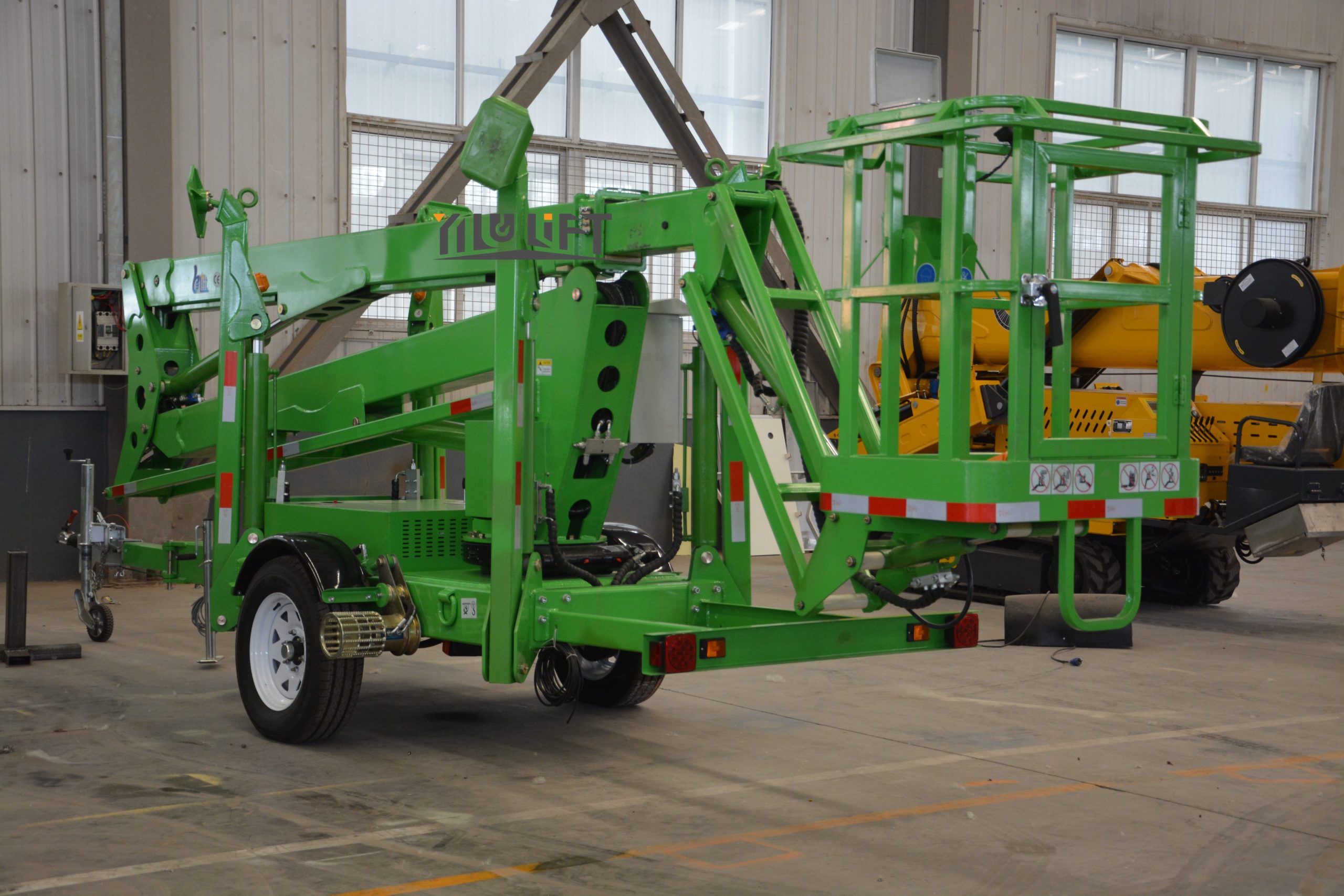 Hydraulic Articulated Boom Lift for Warehouse