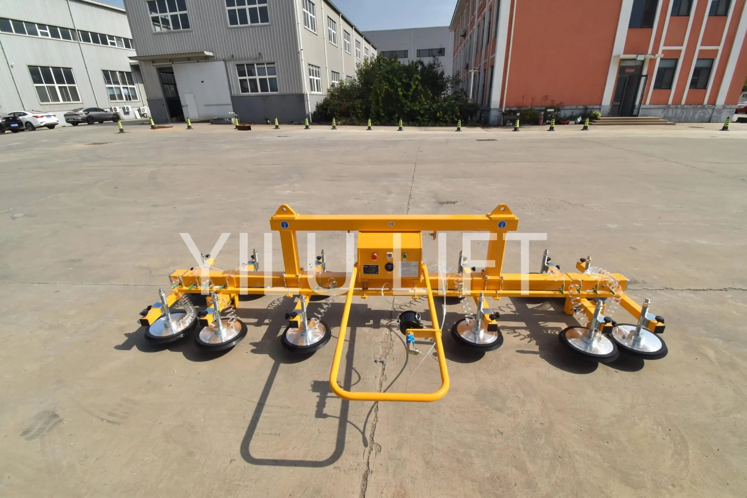 Multi-cup YILU LIFT vacuum sheet lifter with adjustable crossarms
